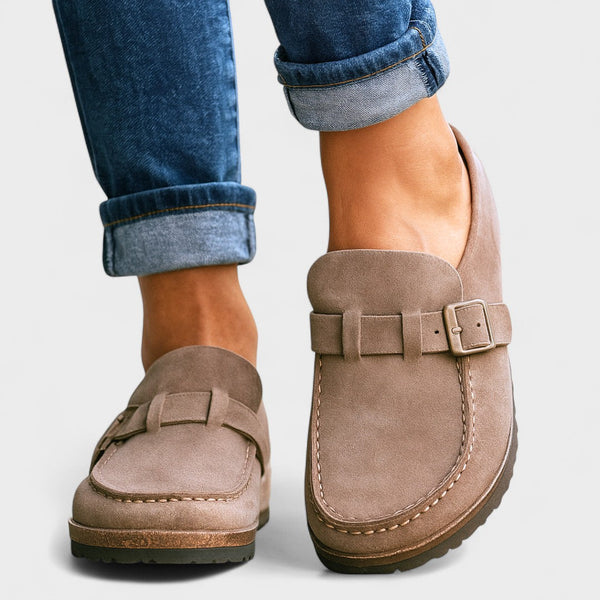 Inês - Mocassins de Camurça com Fivela